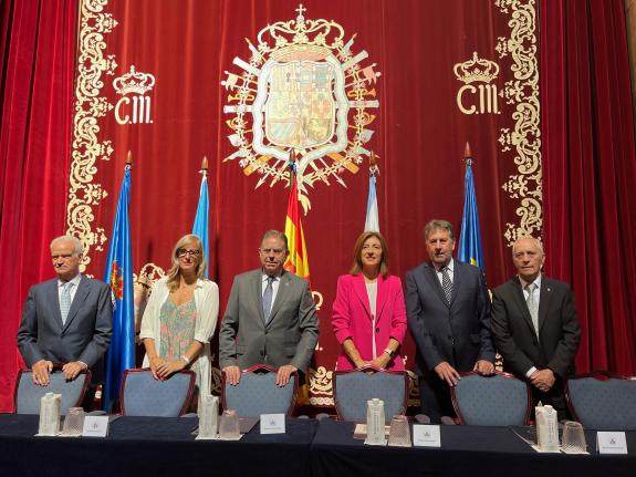 Imagen de la noticia: Ángeles Vázquez ensalza los lazos históricos de hermandad entre Galicia y Asturias