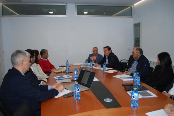 Imagen de la noticia:La Xunta y el clúster alimentario colaborarán en uno programa de desarrollo del sector lácteo para mejorar su competitividad...