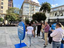 Chega a Ribeira a exposición Orgullo da nosa lingua, que reforza a promoción do galego entre a poboación