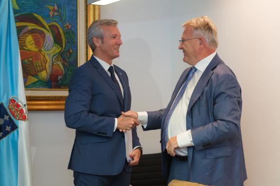 Imaxe da nova:Rueda recibe ao comisario europeo de Emprego e Dereitos Sociais para analizar os avances e retos de Galicia nestas materias