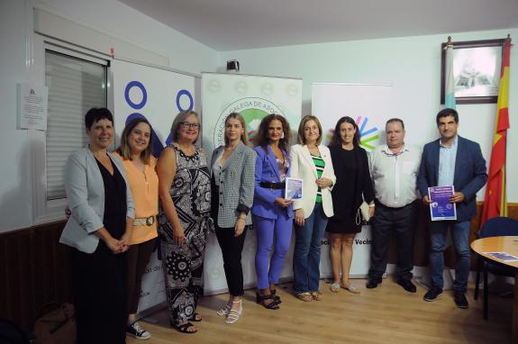 Imaxe da nova:Rivo apela á unión na loita contra a violencia de xénero e destaca o impulso da xunta ás entidades veciñais que camiñan cara unha s...