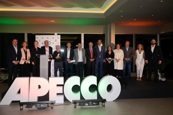 Imagen de la noticia:Miembros del Gobierno gallego participan en el III Encuentro anual de la Asociación provincial de Empresarios de la Construc...