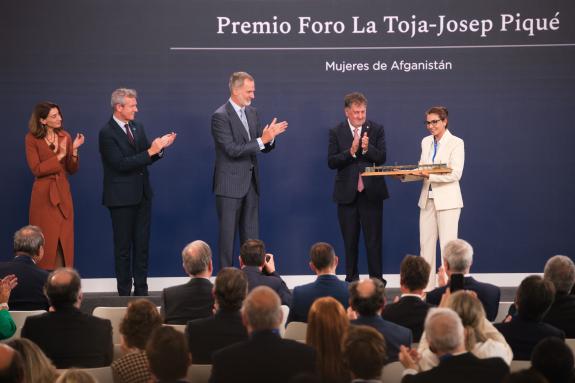 Imagen de la noticia:Rueda destaca el papel histórico de Galicia en la globalización a través de la emigración, la actividad empresarial o el Cam...