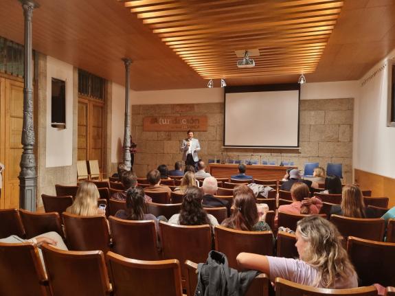 Imagen de la noticia:La Xunta implica a las empresas en la orientación laboral de alumnos BEME que apuestan por quedarse en Galicia