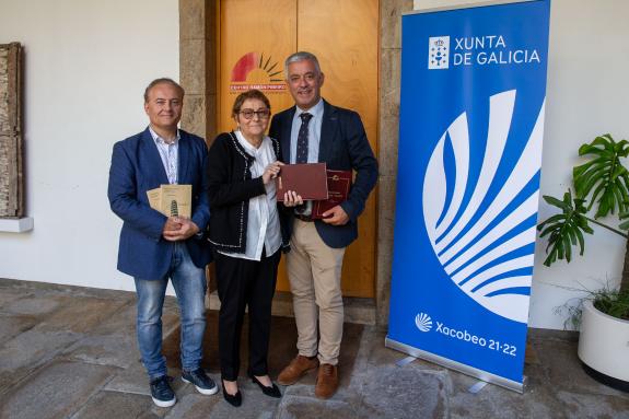 Imaxe da nova:A Xunta presenta un dicionario bilingüe galego-italiano en liña co gallo do día europeo das linguas