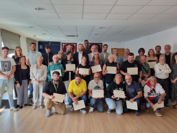 Imagen de la noticia:Trenor clausuró el taller de empleo de Miño en el que se formaron 20 desempleados en mantenimiento de jardines y conservació...