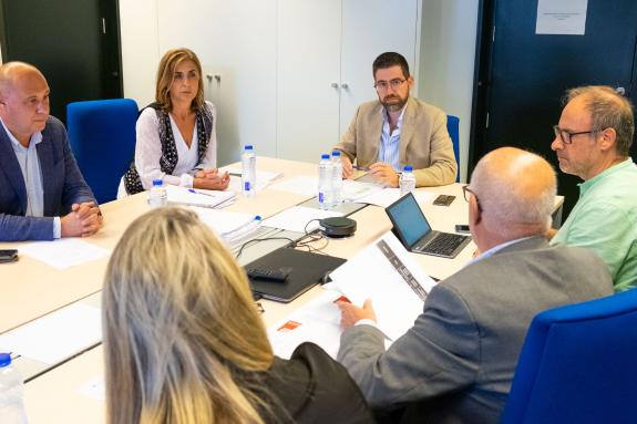 Imagen de la noticia:Las asociaciones de autónomos aportarán su experiencia en el proceso de mentorización y asesoramiento a través de los polos ...