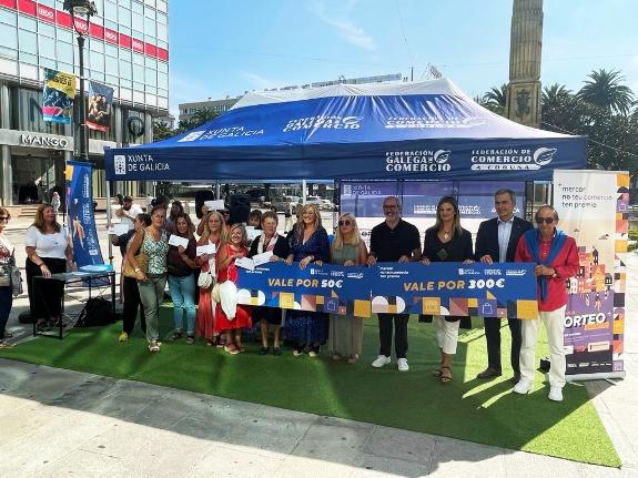 Imaxe da nova:A iniciativa da Xunta “Mercar no teu comercio ten premio” dinamiza os negocios coruñeses