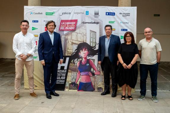 Imagen de la noticia:Lete Lasa destaca a Carreira Pedestre Popular de Santiago como a festa da democracia do deporte na que participan nenos, adu...