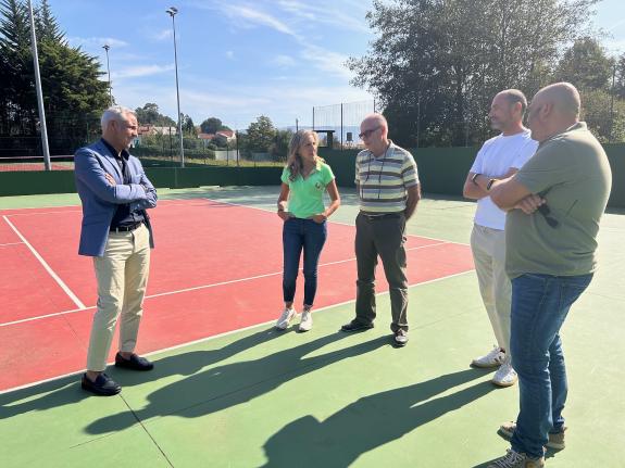 Imagen de la noticia:La Xunta apoya con cerca de 85.000 € la mejora de las instalaciones deportivas de cinco clubes de Ferrrolterra