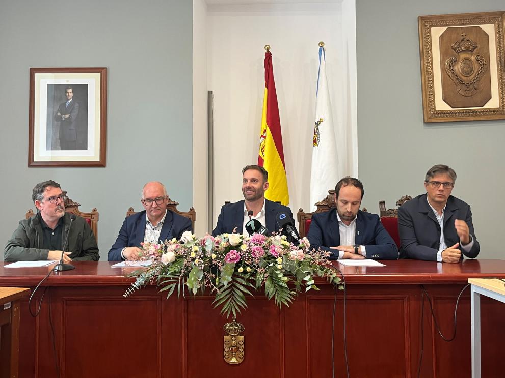 Imaxe 1 de 2 asociada á nova