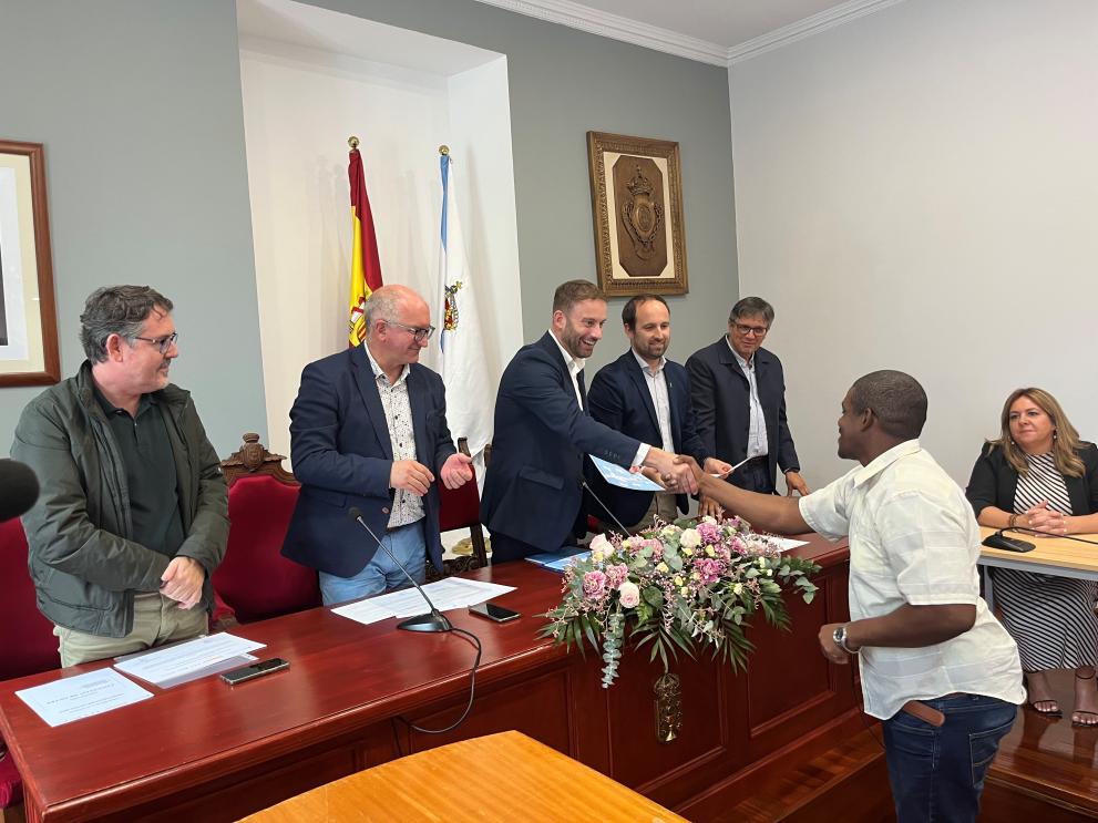 Imaxe 2 de 2 asociada á nova