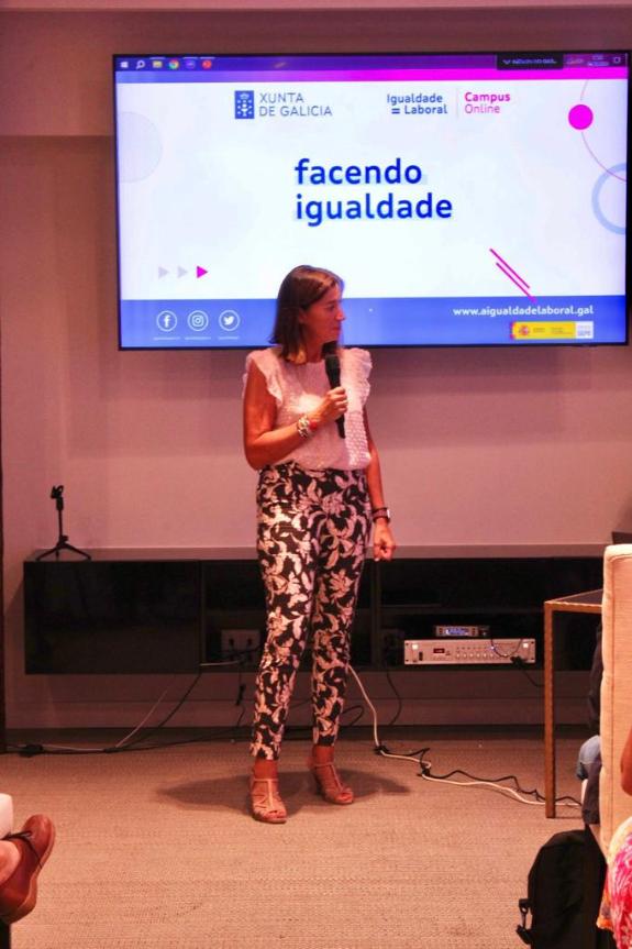 Imaxe da nova:O campus en liña de igualdade laboral da Xunta xa expediu máis de 700 certificados do curso de prevención do acoso sexual e por raz...