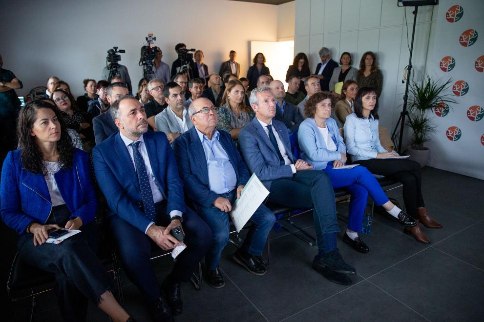 Imaxe 3 de 3 asociada á nova