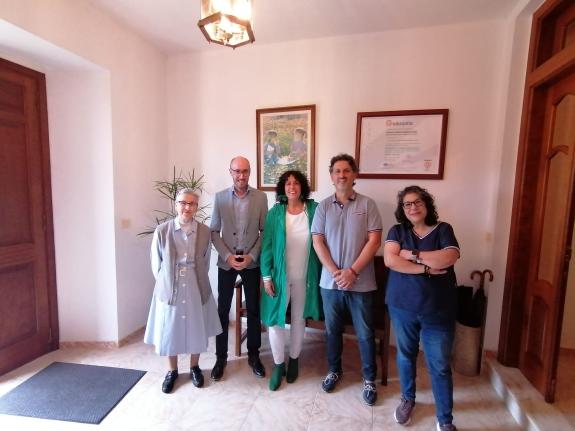 Imagen de la noticia:La Xunta destaca la calidad asistencial del centro de protección de menores María Inmaculada de Mañón