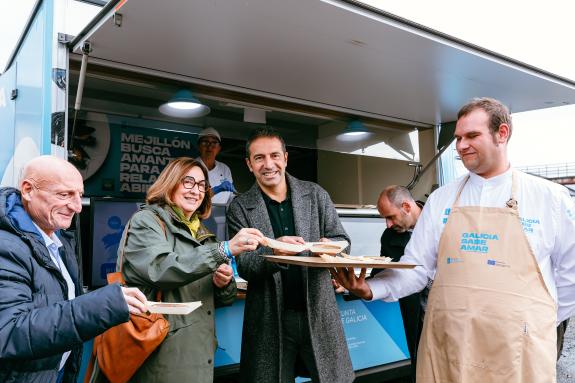 Imagen de la noticia:La Xunta lleva la campaña de 'GALICIA SAME AMAR' a Rábade en la que se ensalza la salud y la calidad de vida que están detrá...