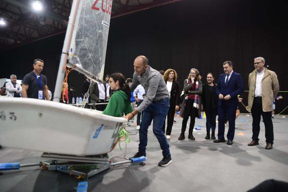 Imaxe da nova:Case 200 alumnos de 84 centros compiten desde hoxe en 24 especialidades de FP nas Galiciaskills 2023