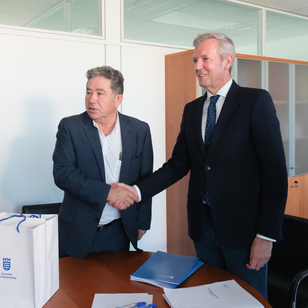 Imaxe 1 de 2 asociada á nova