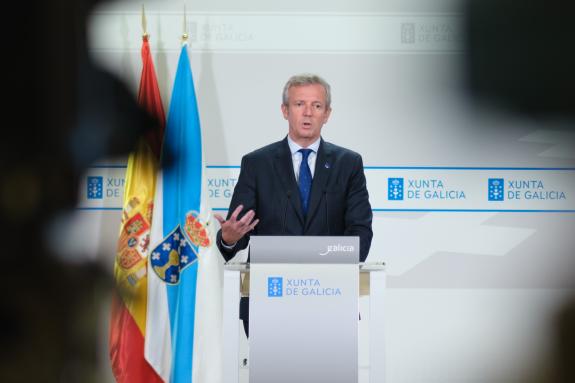 Imaxe da nova:Rueda anuncia que a Xunta destinará 5 M€ en 2024 a implantar  a gratuidade no transporte público autonómico para os maiores de 65 a...