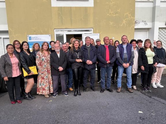 Imaxe da nova:A delegada da Xunta en Ferrol clausura en Monfero o obradoiro de emprego que formou 18 alumnos en atención sociosanitaria a persoas...
