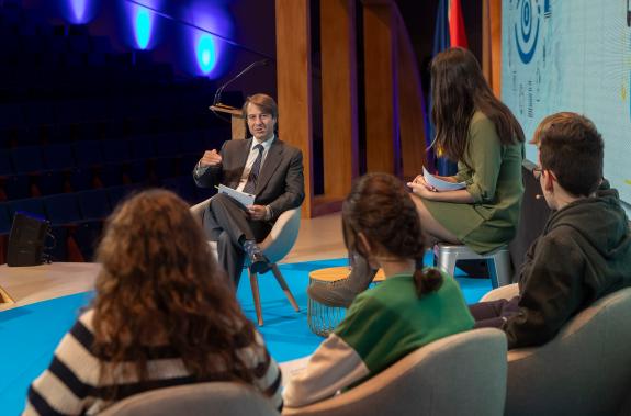 Imagen de la noticia:La Xunta destaca la importancia de la concienciación digital para crear un territorio conectado y seguro