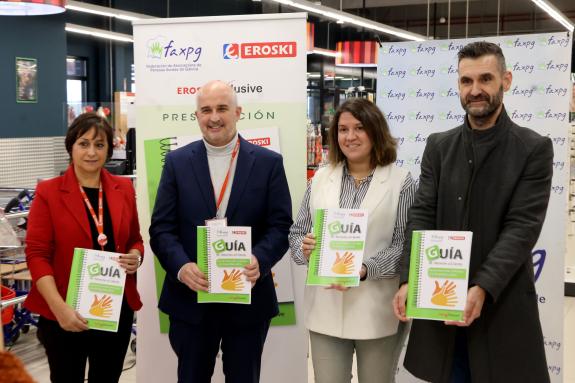 Imagen de la noticia:La Xunta participa en la presentación de una guía de atención al cliente para personas sordas elaborada por Eroski-Vegalsa y...