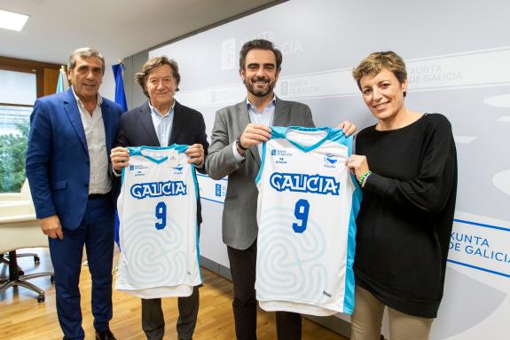 Imaxe da nova:El vicepresidente primero de la Xunta recibe a la nueva presidenta de la Federación española de baloncesto