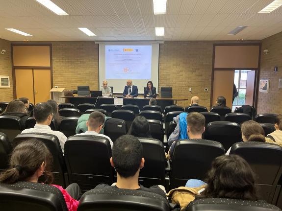Imaxe da nova:Máis de 300 universitarios recibirán formación da Xunta de Galicia en materia de sustentabilidade e responsabilidade social empresa...