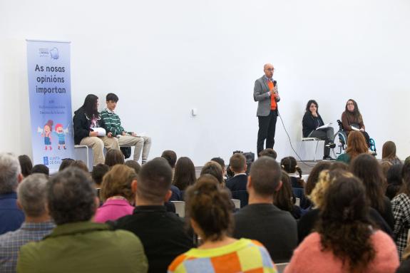 Imaxe da nova:A Xunta resalta no Día universal da infancia os avances acadados en 2023 no eido da participación infantil e da adolescencia