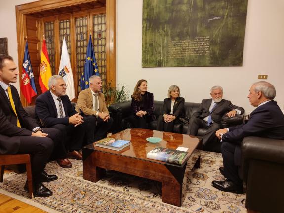 Imaxe da nova:A Xunta destaca a traxectoria do académico Darío Villanueva na entrega do Premio Otero Pedrayo 2023