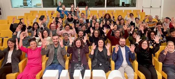 Imagen de la noticia:La Xunta aplaude los 20 años de trayectoria del servicio de voluntariado de la Federación de Persoas Xordas de Galicia