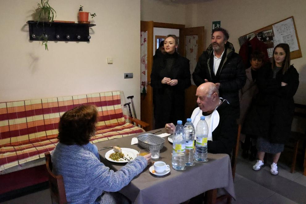 Imaxe 2 de 2 asociada á nova