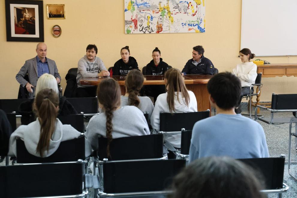 Imaxe 2 de 2 asociada á nova