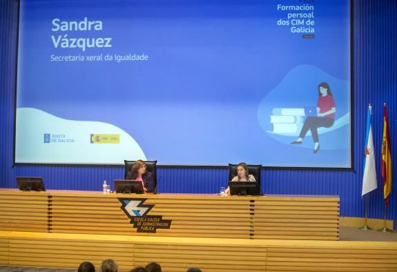 Imagen de la noticia:La Xunta concluye el 5º Plan de Formación de los Centros de Información a la Mujer con más de mil plazas ofertadas en cinco ...