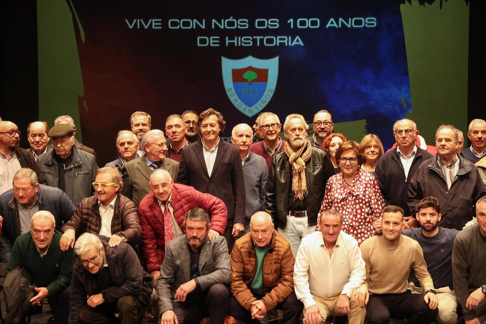 Imaxe 1 de 2 asociada á nova