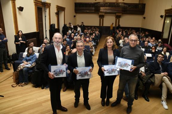 Imagen de la noticia:Rivo aboga por la singularidad del Camino en la presentación del libro A Narratio Xacobea