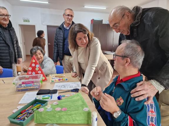 Imagen de la noticia:La Xunta consolida 4.050 plazas públicas de atención especializada a personas con discapacidad intelectual a través del conc...