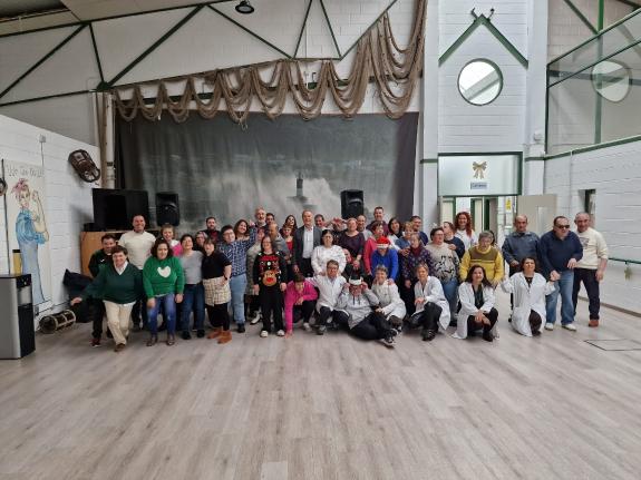 Imagen de la noticia:La Xunta destaca la calidad de la atención del centro público ocupacional O Saiar que celebra su 35 aniversario