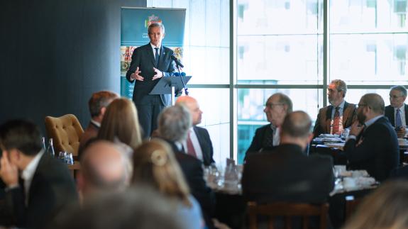 Imagen de la noticia:Rueda se compromete a incrementar la estrecha relación entre Galicia-Norte de Portugal para atraer más inversiones a esta Eu...