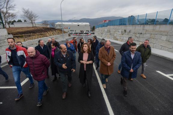 Imagen de la noticia:La Xunta culmina la construcción de la vía de conexión de las carreteras principales del parque empresarial de Espiñeira, en...