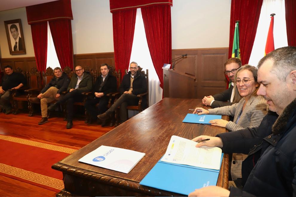 Imaxe 2 de 3 asociada á nova