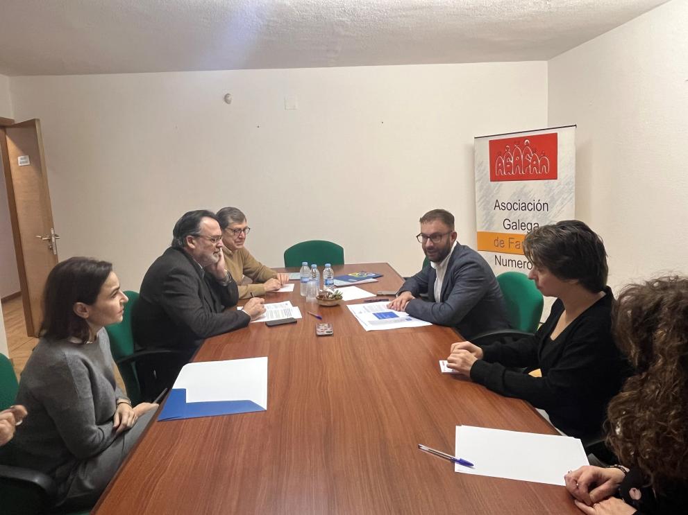 Imaxe 1 de 2 asociada á nova