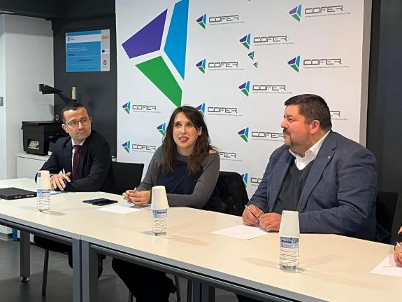 Imaxe da nova:A Xunta avoga por poñer á empresa no centro da política económica