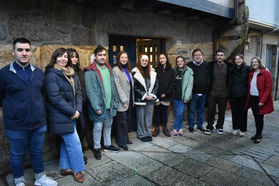 Imagen de la noticia:A Xunta coñece as experiencias da mocidade que forma parte de programas de participación europeos en Ribadavia