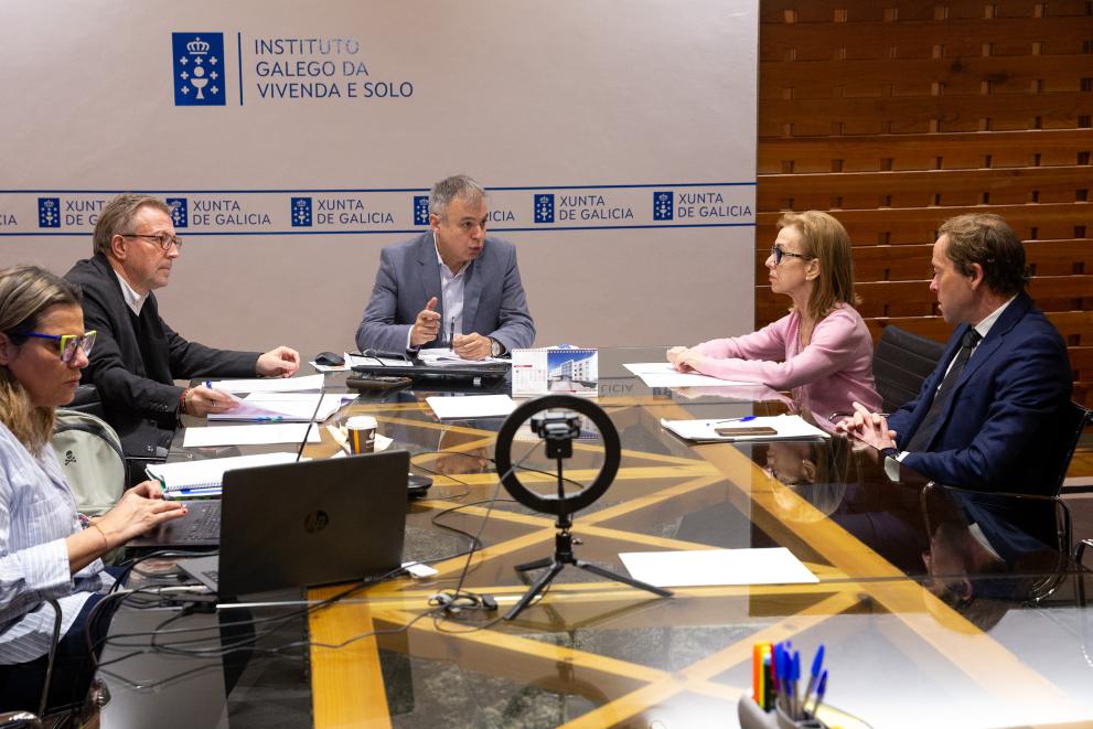 Imaxe 2 de 2 asociada á nova