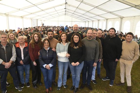 Ángeles Vázquez enxalza a festa do Cabrito de Vilariño de Conso como un referente gastronómico de Galicia