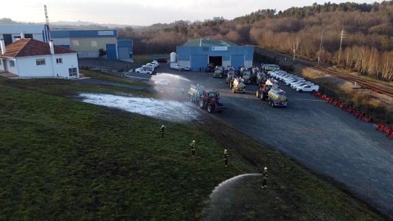 Imaxe da nova:A Xunta dará formación específica a 150 profesionais do seu servizo contra incendios sobre o manexo dos equipos multifunción Batrac...