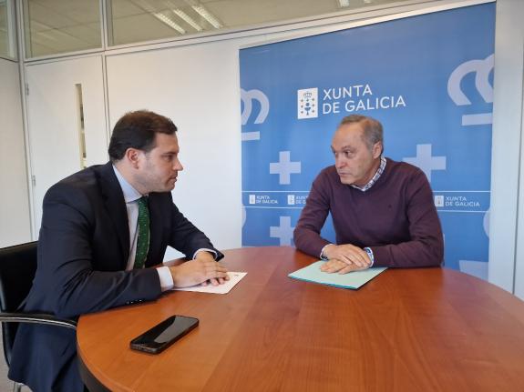 Imaxe da nova:Agustín Reguera recibiu ao alcalde de Cerdedo-Cotobade no edificio administrativo da Xunta