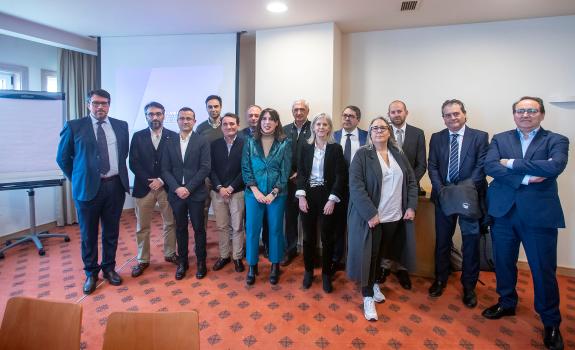 Imagen de la noticia:Lorenzana apuesta por seguir impulsando la modernización y la diversificación en el sector naval