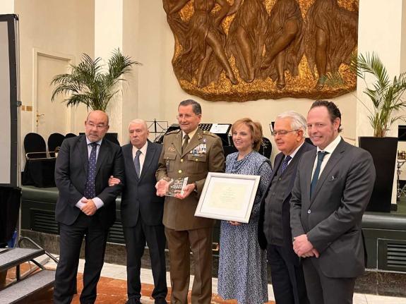 Imaxe da nova:Premiado o xefe do Estado Maior do Exército de Terra, Amador Enseñat y Berea, como galego do ano 2023